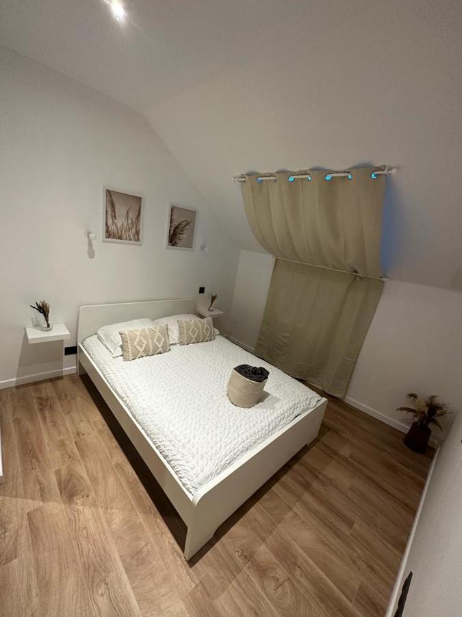 Chambres Dans Maison Neuve Au Style Chic Et Boheme Villeneuve-sous-Dammartin Zimmer foto